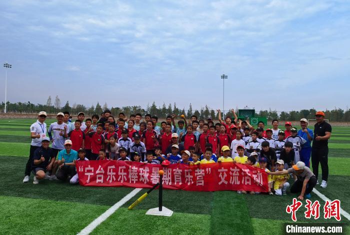 跨越海峡的宁台棒球情-中新网