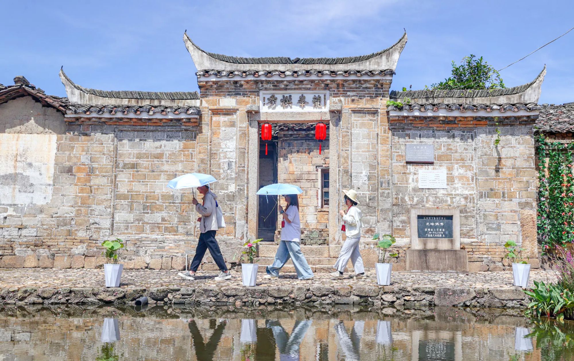 小城文旅受追捧 在慢游中深度体验别样生活-中新网