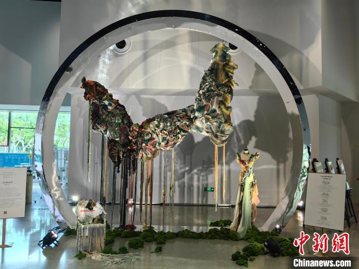 上海生态环保艺术节开幕 呈现生态艺术与可持续时尚-中新网