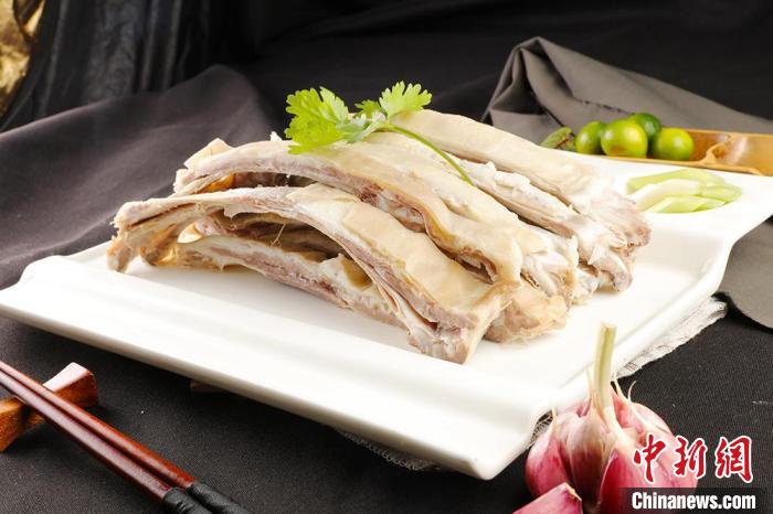 食在东乡：万人同享平伙宴 共探民族风味传奇-中新网