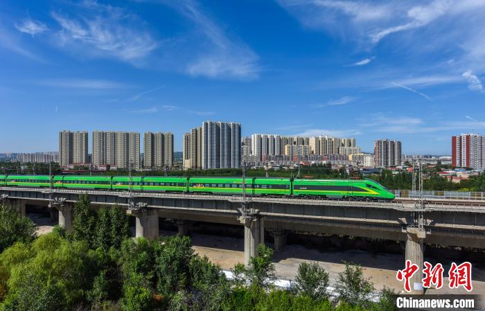 助力“跟着悟空游山西”  太原铁路中秋假期增开89对客列-中新网