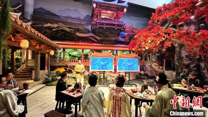 全国首个闽南幻境主题公园“屿见时光”体验区亮相厦门-中新网