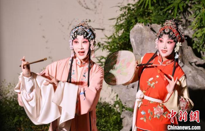昆曲源乡巴城迎客来：水乡古镇country不country？-中新网