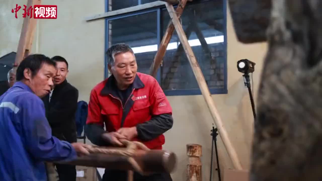 湖南茶陵 古法榨油飘香四溢