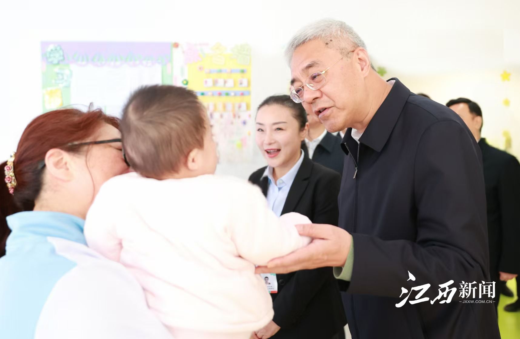 尹弘在南昌专题调研民政工作