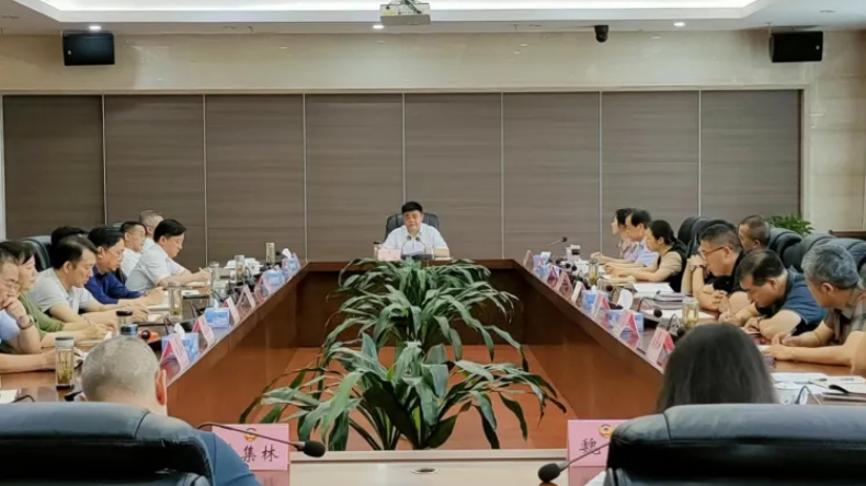 占勇在市政协机关讲授党纪学习教育专题党课