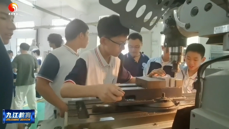 九江实验中学：手拉手共探科学梦
