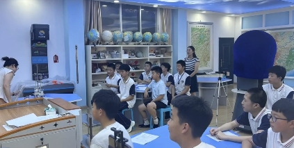 九江市田家炳实验中学高标准开展“红心护苗”暑期托管