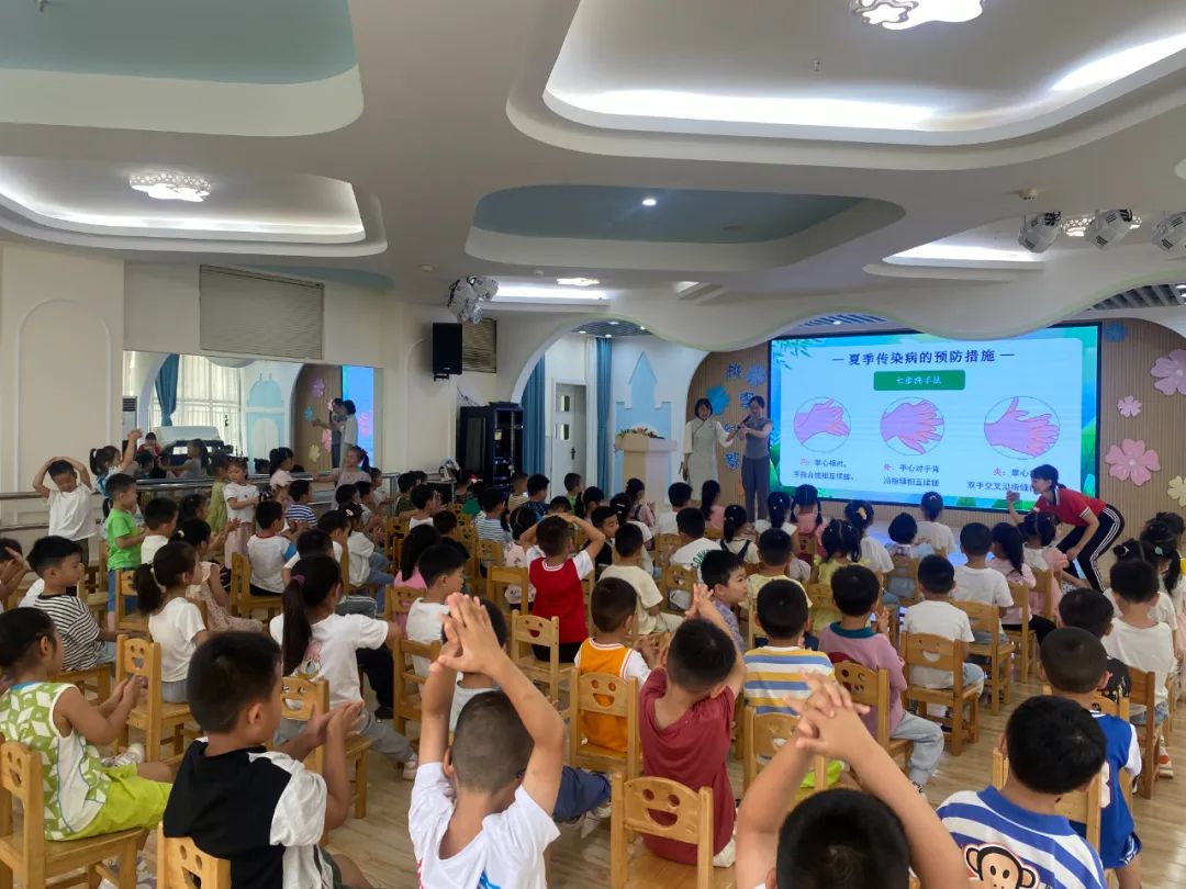 九江市中医医院走进八里坡社区北京齐家幼儿园开展主题党日活动