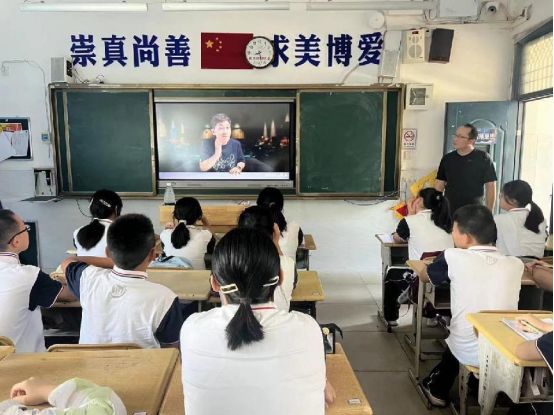 九江三中“红心护苗”暑期托管亮点纷呈