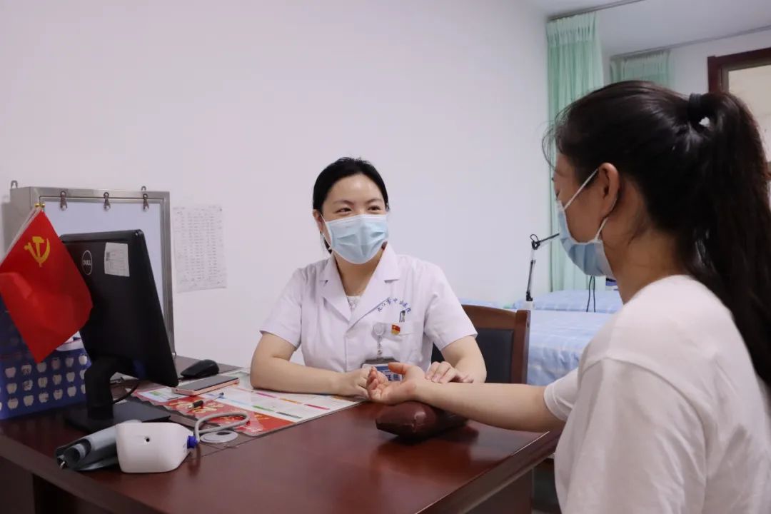 喜报！九江市中医医院医生陈思思荣获2024年度“新时代赣鄱先锋”荣誉称号