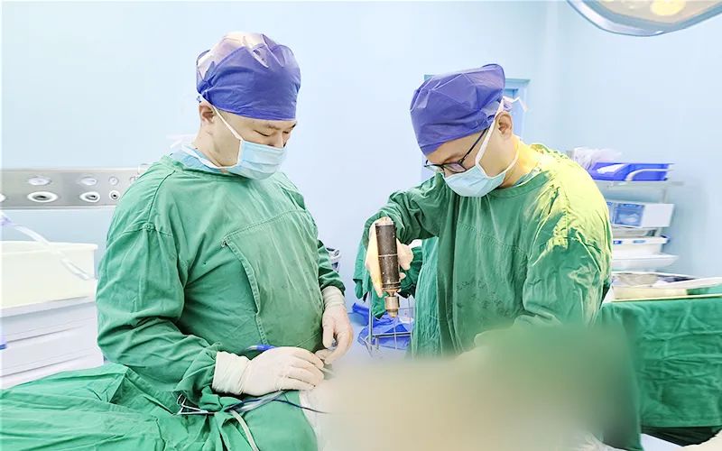 全身多处骨折，历经6次手术！九江学院附属医院多学科团队成功救治一名车祸伤者