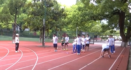 市同文中学：多彩课程丰富学生暑期生活