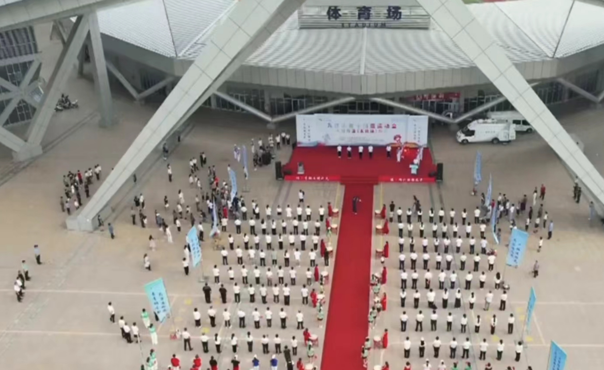 九江市第十四届运动会火炬传递活动走进永修