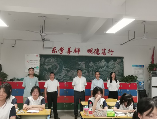 九江市第三中学举办2024年研究性学习结题报告会