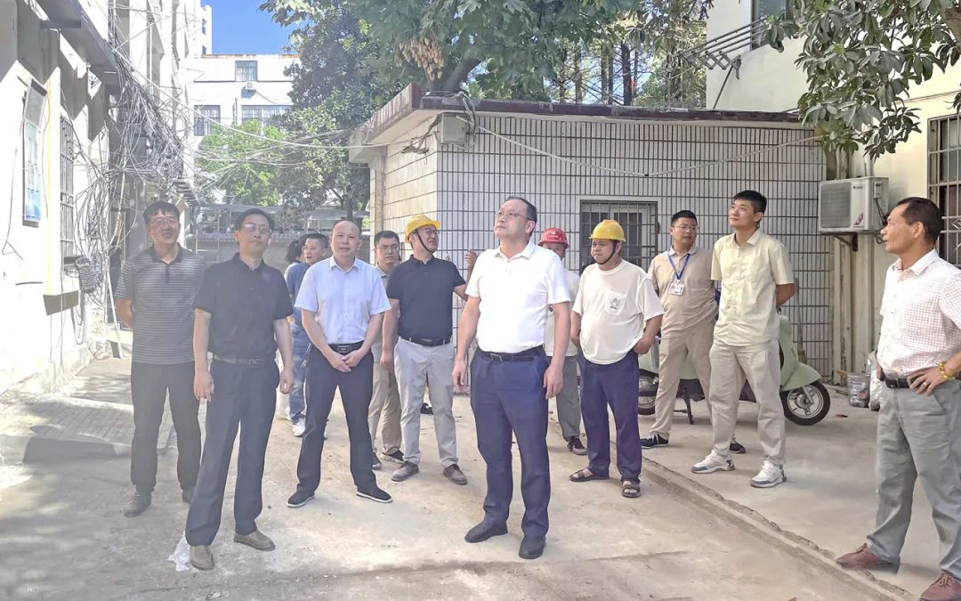 九江学院附属医院领导带队督查工程项目建设工作