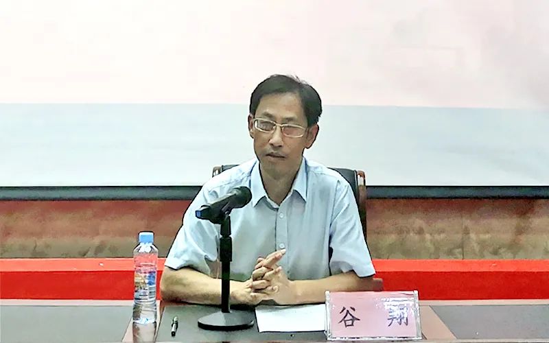 九江学院召开新学年学生干部大会