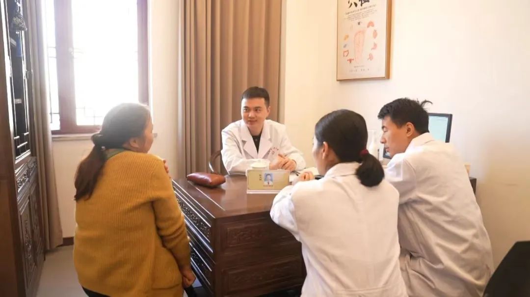 成功“摘帽”！九江市中医医院帮助慢性乙肝患者实现临床治愈