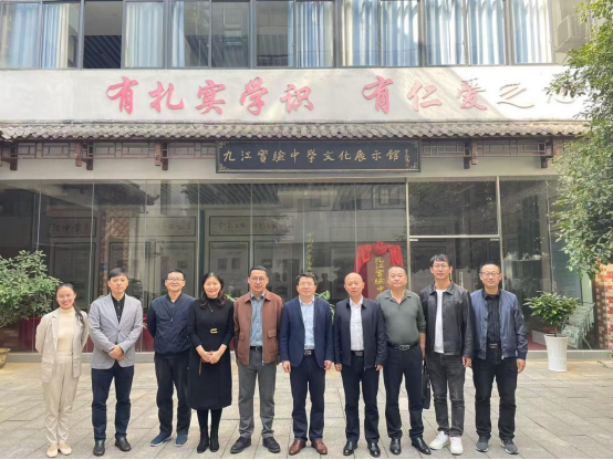 九江学院外国语学院领导到九江实验中学检查指导实习工作