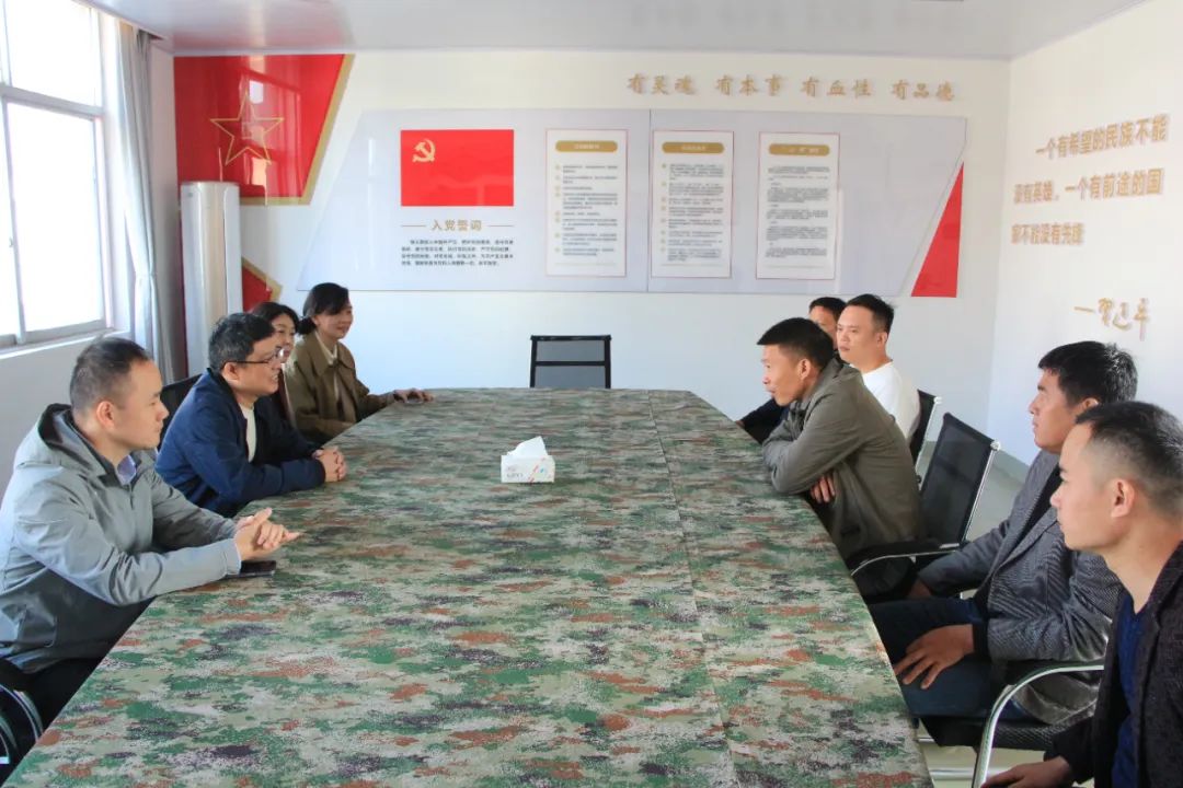 九江市第三人民医院前往都昌县徐埠镇徐埠居委会开展乡村振兴定点帮扶工作