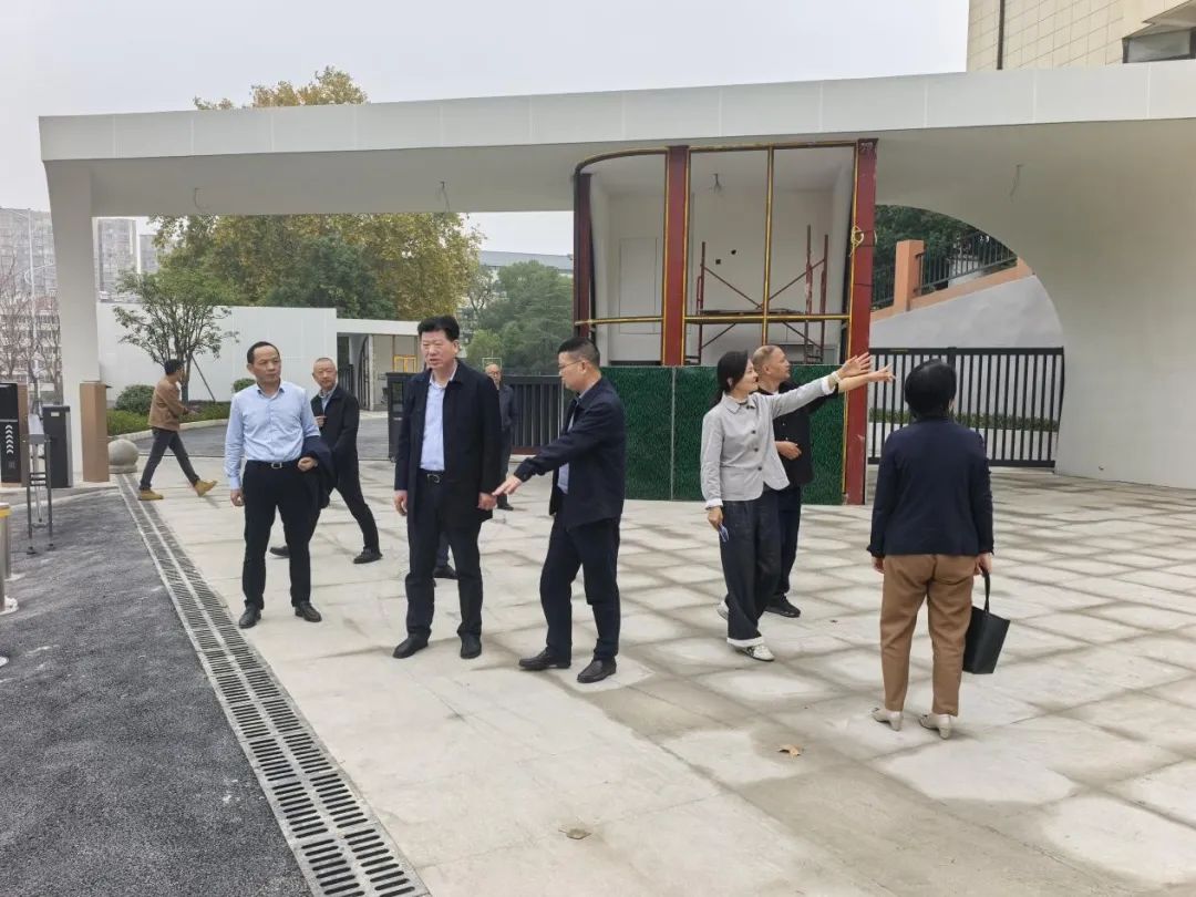 九江市教育局领导深入九江七中检查指导工作
