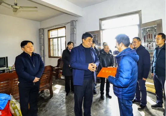占勇到湖口县开展春节前走访慰问