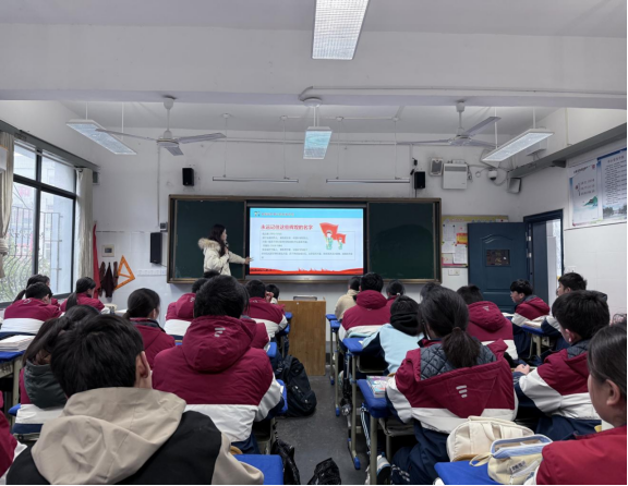 九江实验中学组织开展国防教育开学第一课系列活动