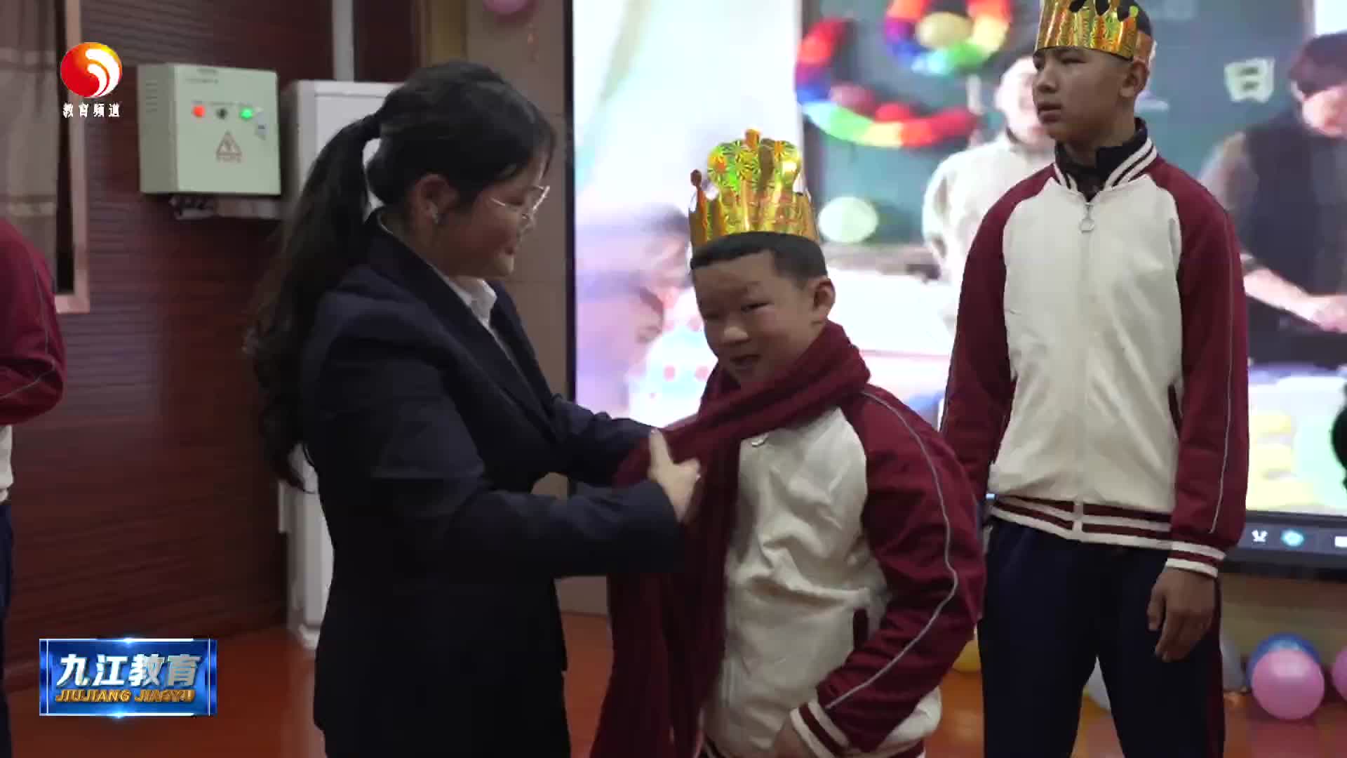 柴桑区特殊教育学校：烛光映笑颜  温情暖童心