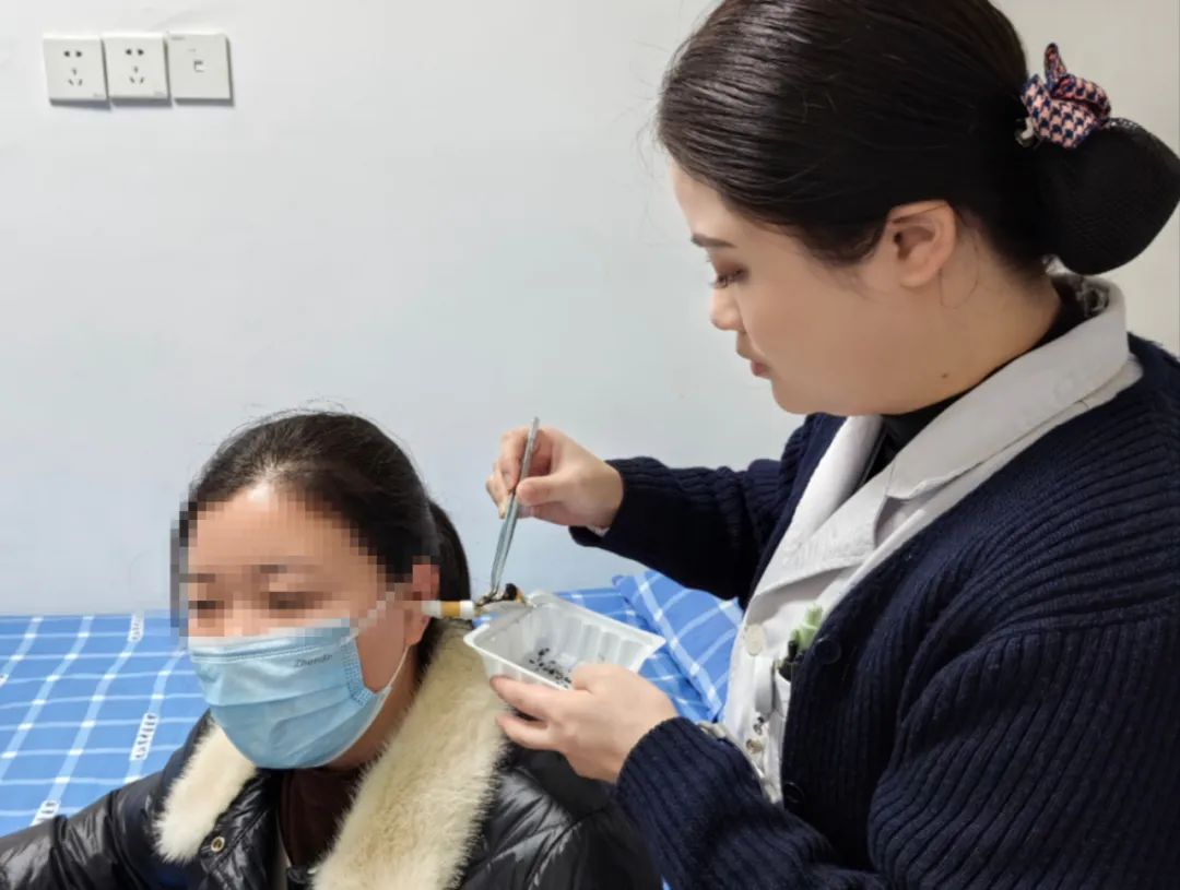一缕艾香一根苇管，九江市中医医院运用苇管灸“灸”出健康