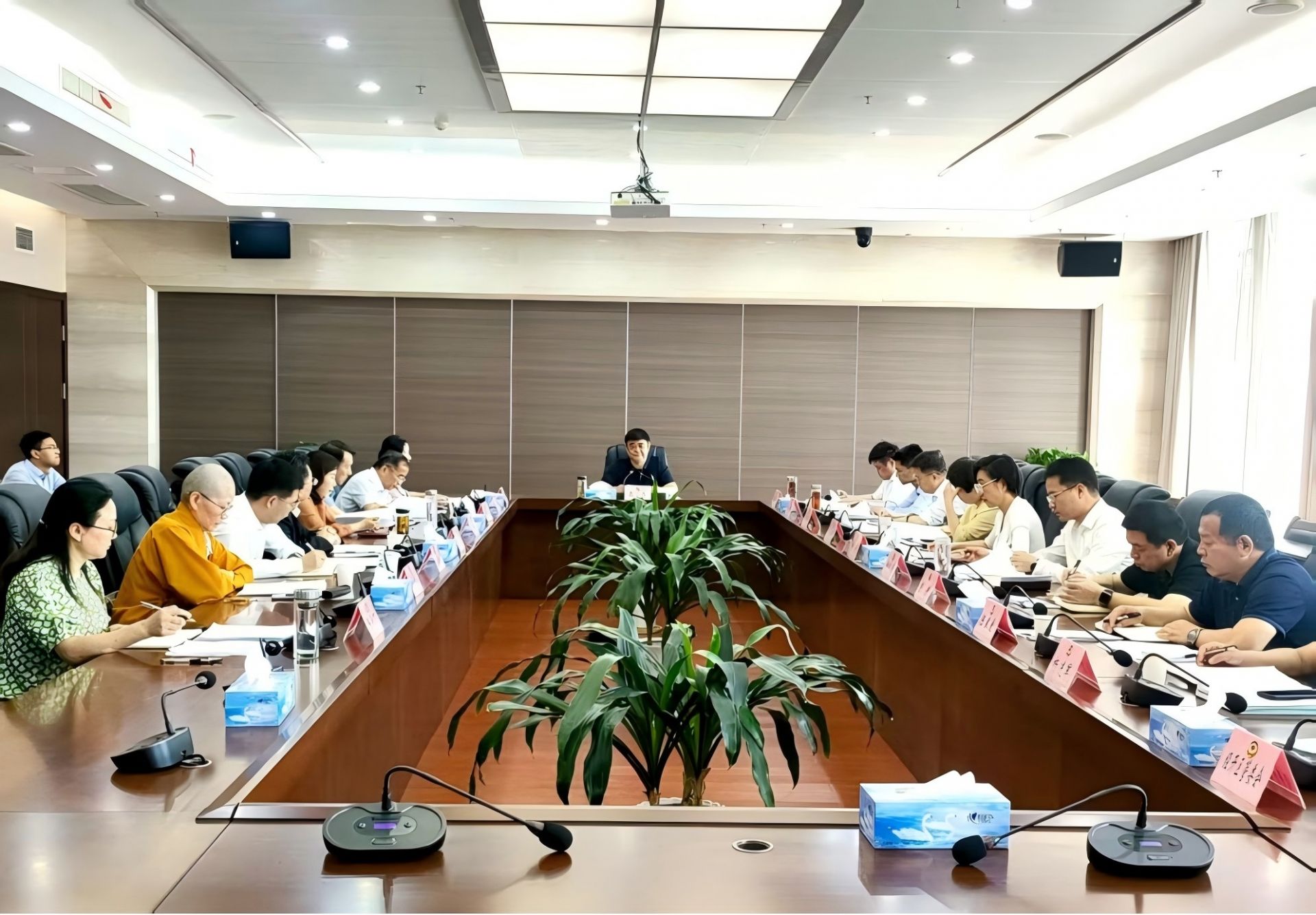 市政协相关监督建议书落实情况专题协商会议召开，占勇主持并讲话