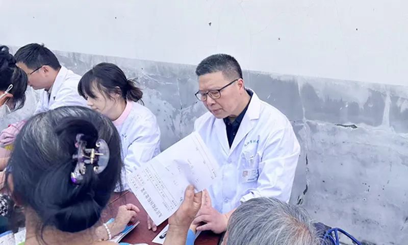 九江学院附属医院参加彭泽县政协“四下乡”活动