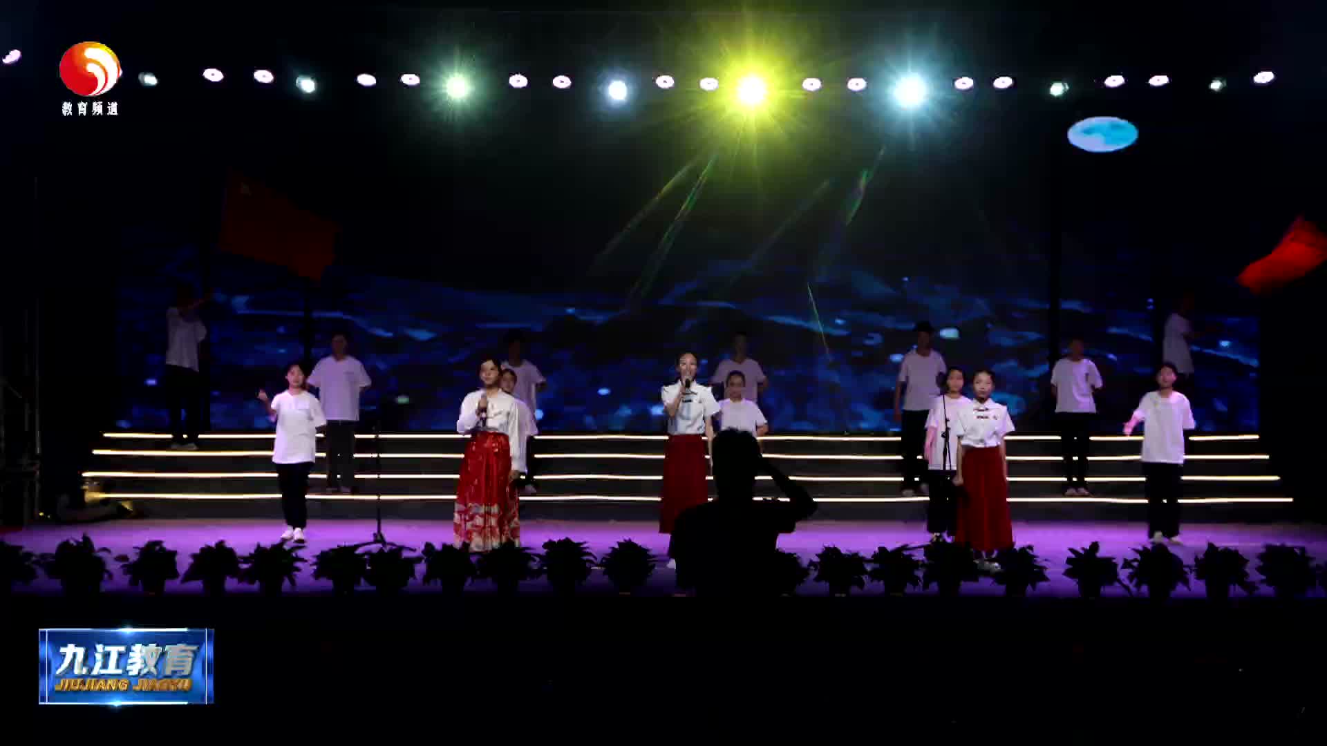 修水县第三中学举办“五四”文艺汇演