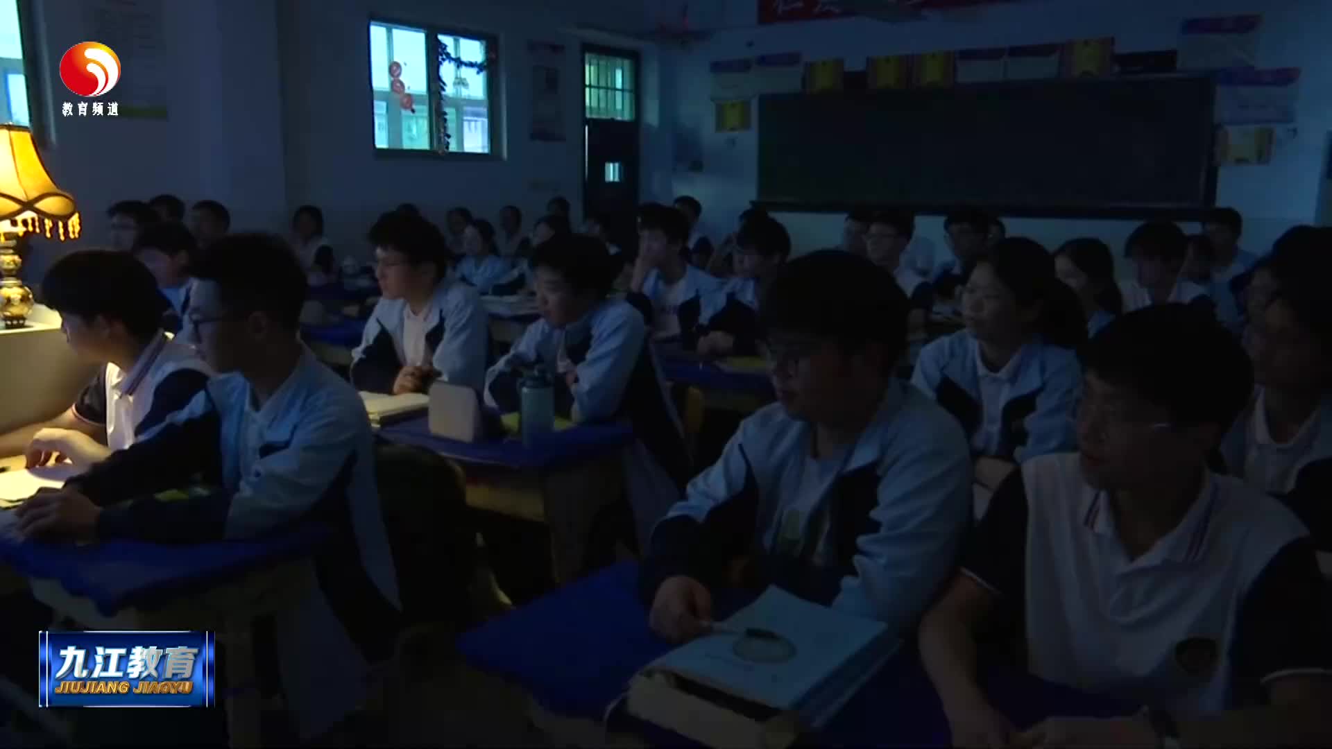 十年点亮学生心中阅读的灯