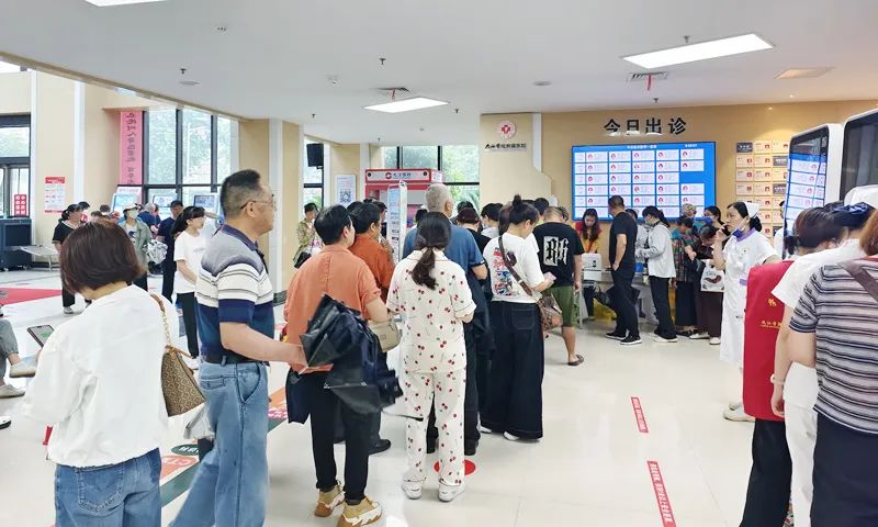九江学院附属医院开展“全国无幽日”健康义诊活动