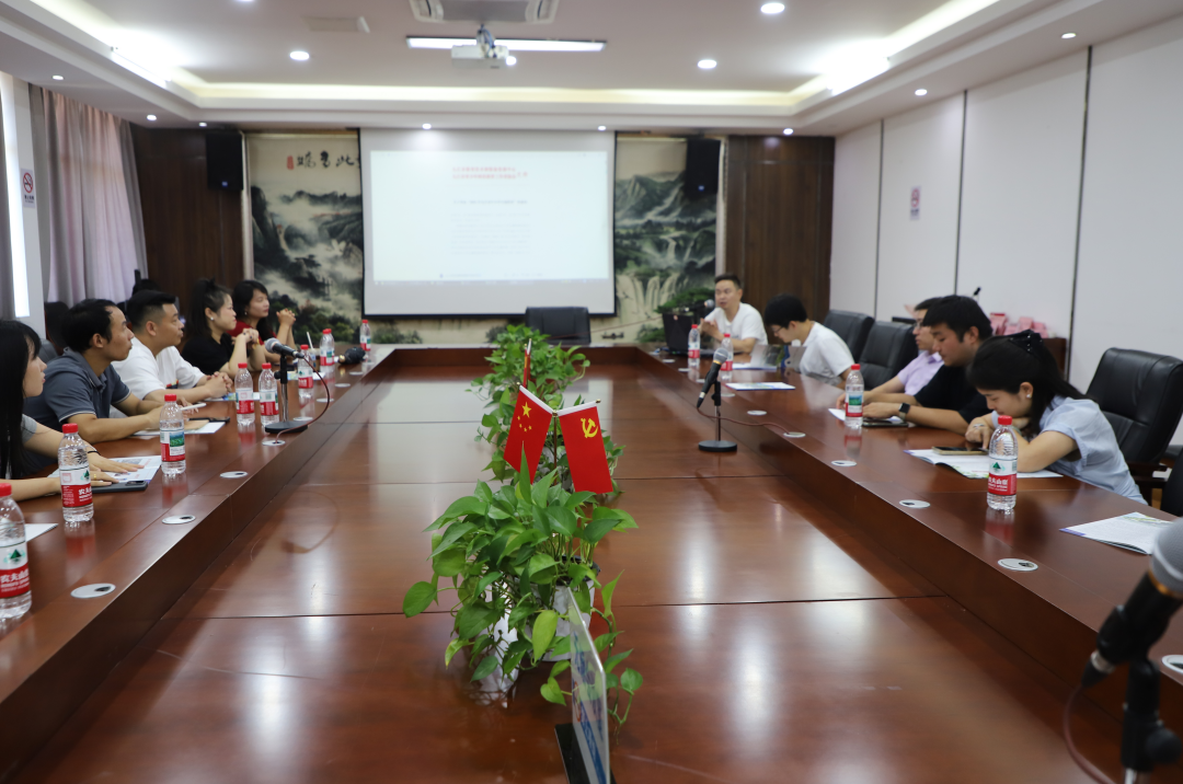江西省信息素养提升活动总结培训会在九江金安高级中学召开