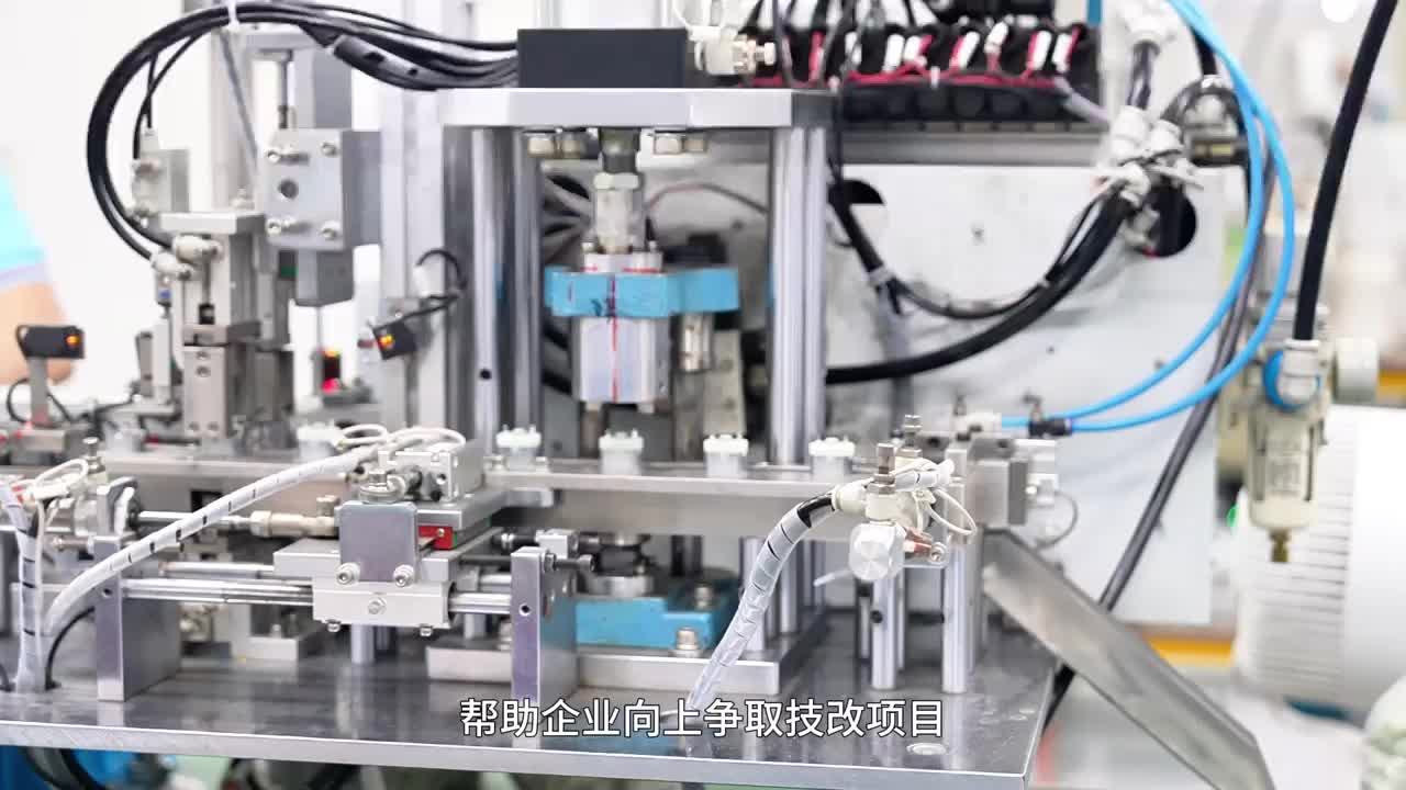 “干出好年景,拼出好气象“直击经济一线蹲点调研采访活动走进都昌县