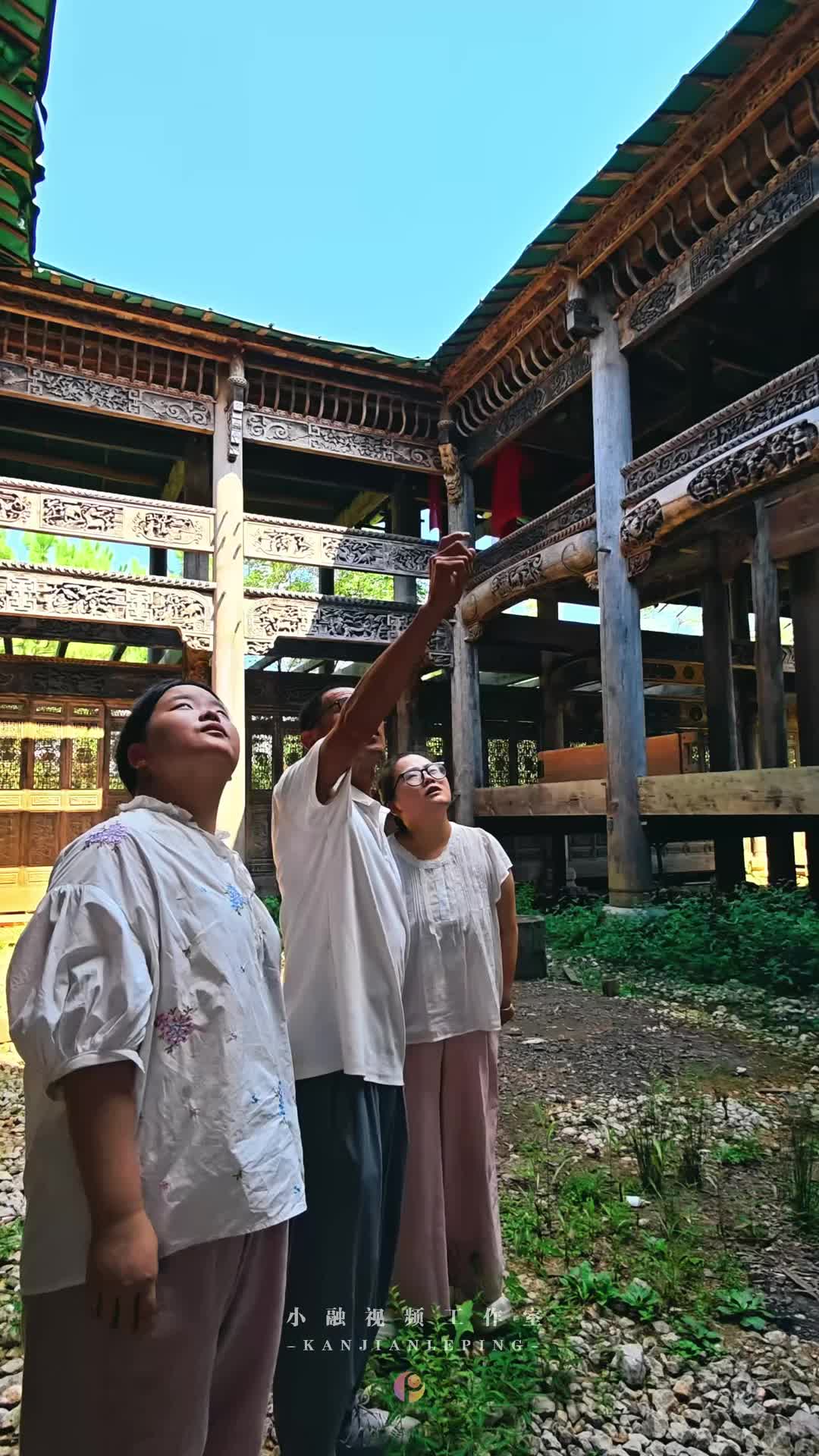 拜师学艺造戏台，给国宝级大师当学徒是一种什么样的体验？