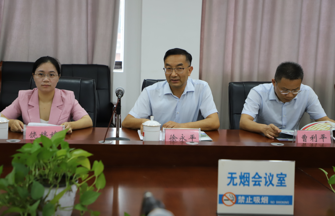 九江市人社局、市教育局走访慰问全国模范教师张丽群